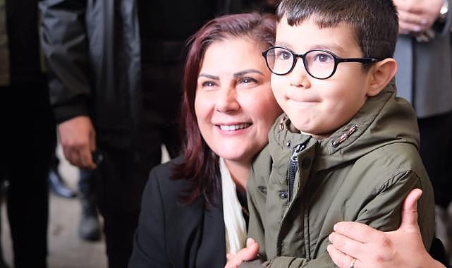 Başkan Çerçioğlu, Efeler Fatih Pazaryeri’nde Vatandaşlarla Buluştu