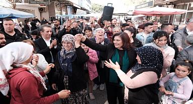 BAŞKAN ÇERÇİOĞLU’NDAN UMURLU’DA MİTİNG HAVASINDA PAZAR ZİYARETİ