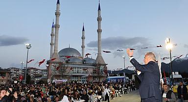 Başkan Zolan 10.000 kişilik iftar programında konuştu