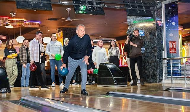 Başkan Zolan, bowlingde hünerlerini sergiledi