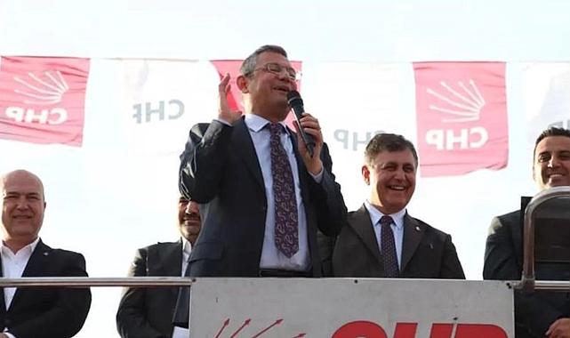 CHP Genel Başkanı Özel: İzmir'in varlıklarına çökmek istiyorlar