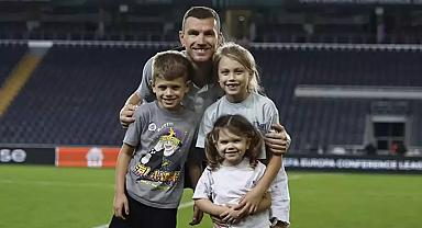 Fenerbahçeli yıldız Edin Dzeko'nun kızından duygulandıran jest! Saçlarını bağışladı