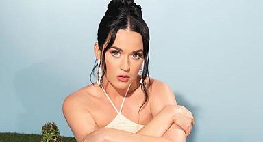 Katy Perry ne yaptın? Arkasını dönünce olanlar oldu...