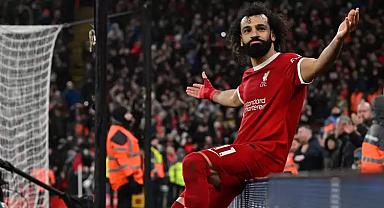 Liverpool'un yıldızı Salah gizli gizli anlaşma yapmış!