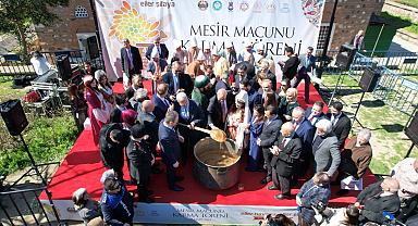 Manisa Mesir Macunu Dualarla Karıldı
