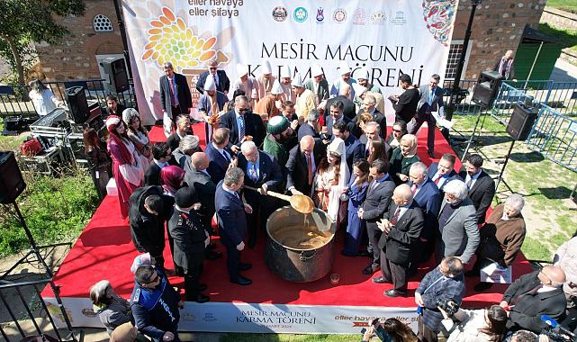 Manisa Mesir Macunu Dualarla Karıldı