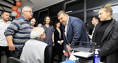 Seferihisar Belediyesi'nden emeklilerin yüzünü güldüren hareket
