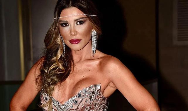 Selen Görgüzel yüzünü gerdirdi, görenler tanıyamadı! Pişman olup paylaşımını hemen sildi
