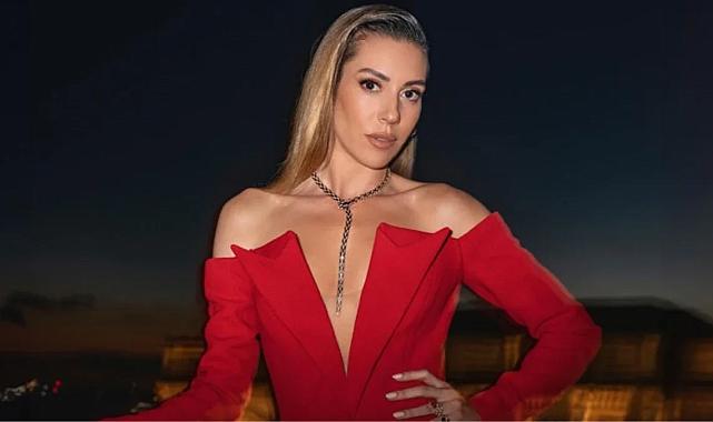 Sinem Kobal’dan heyecanlandıran set ziyareti! Ömer dizisinin kadrosuna mı katılıyor?