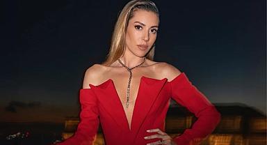 Sinem Kobal’dan heyecanlandıran set ziyareti! Ömer dizisinin kadrosuna mı katılıyor?