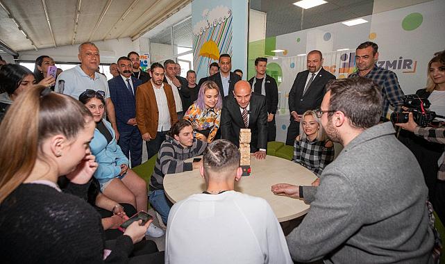 Soyer: “Yaptığımız her şey en çok gençler için”