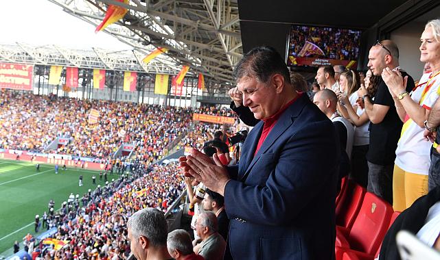 Başkan Tugay Göztepe&#039;nin Süper Lig heyecanına ortak oldu
