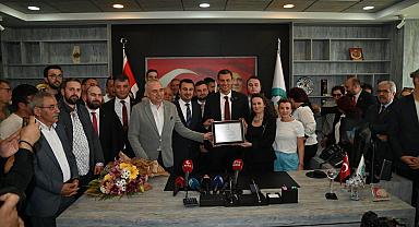 Başkan Zeyrek Resmen Göreve Başladı