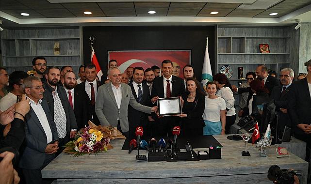 Başkan Zeyrek Resmen Göreve Başladı