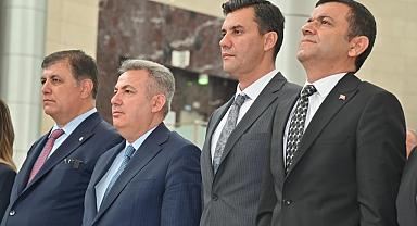 BAŞKAN ZEYREK, ULUSLARARASI DOĞALTAŞ VE TEKNOLOJİ FUARININ AÇILIŞINA KATILDI