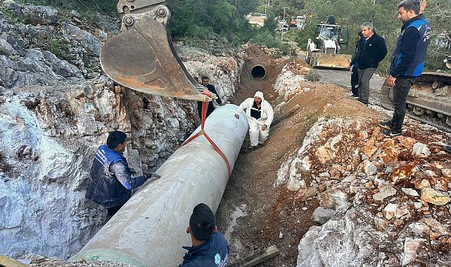 Bodrum’da DSİ Hattı Patladı Büyükşehir Ekipleri Çalışma Başlattı