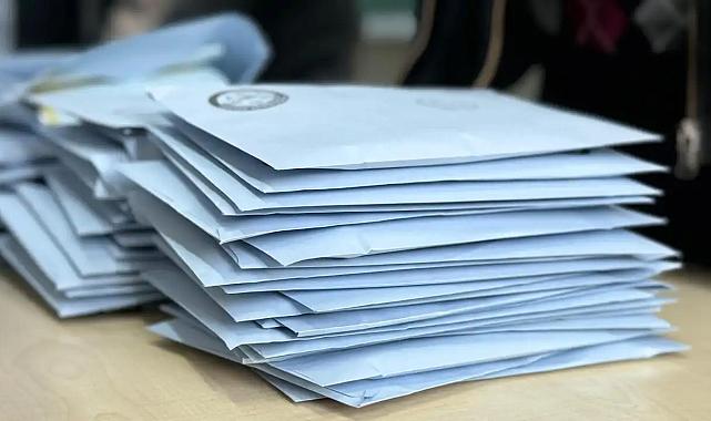 İzmir'de AKP'li 4 belediye CHP'ye geçti