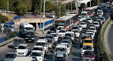 İzmir'de araç sayısı arttı... En çok hangi marka satıldı?