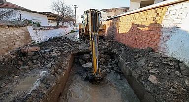 İZSU'dan Kuruçay mesaisi... Taşkınlara neşter!
