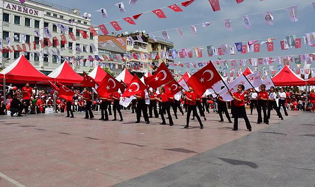 Manisalılar Dolu Dolu Bir Gün Geçirdi