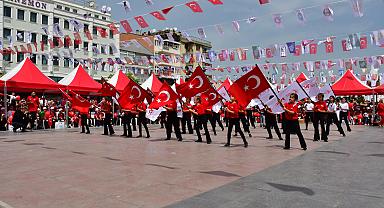 Manisalılar Dolu Dolu Bir Gün Geçirdi