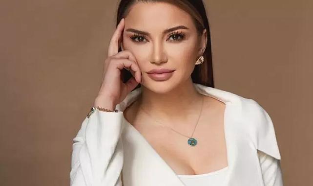 Psikolog Esra Ezmeci'ye gelen soru herkesi şaşırttı! "Yırtık çamaşırı..."