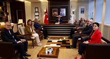 Rektör Tunçsiper İzmir Üniversite Rektörleri İftar Buluşmasına Katıldı