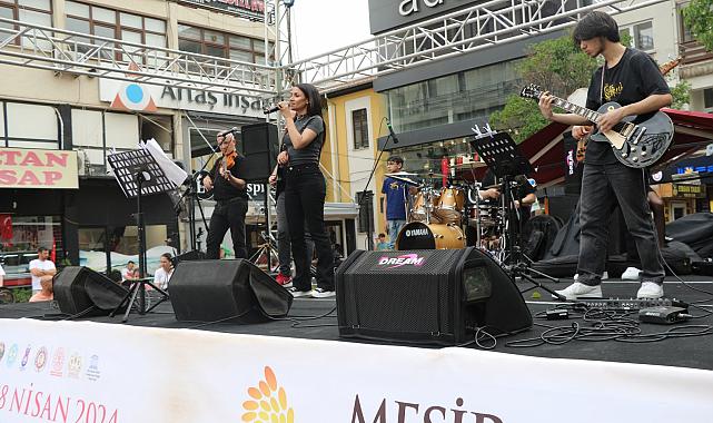 &quot;Sokakta Müzik Var&quot; Etkinliklerine Vatandaşlardan Yoğun İlgi