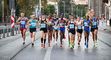 Toplu ulaşıma Maraton İzmir ayarı