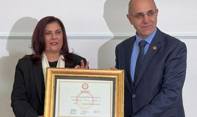 Topuklu Efe&#039;ye &#039;yemekhane&#039; ayıbı!