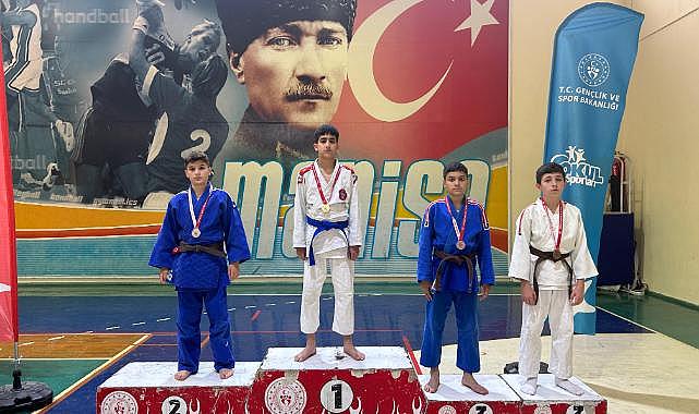 Yeşil-Beyazlı Sporcular Manisa&#039;yı Ordu&#039;da Temsil Edecek