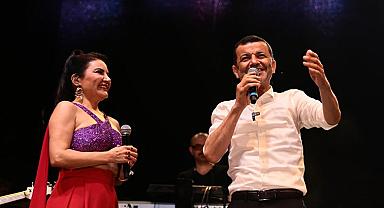 AYDIN BÜYÜKŞEHİR BELEDİYESİ '19 MAYIS'I 40 BİN AYDINLIYLA KUTLADI