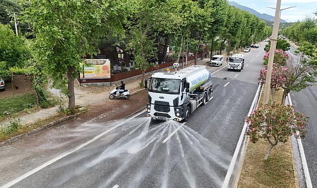 AYDIN BÜYÜKŞEHİR BELEDİYESİ PIRIL PIRIL KUŞADASI İÇİN ÇALIŞMALARINA ARALIKSIZ DEVAM EDİYOR
