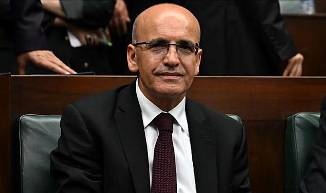 Bakan Şimşek iddialara sert çıktı: Hikaye üretiyorlar, bizim programımız carry trade&#039;e dayanmaz