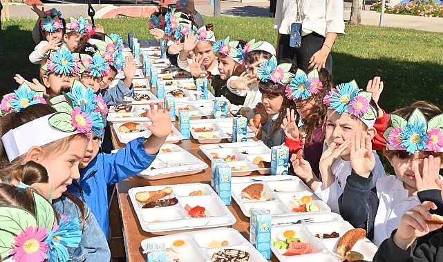 Başkan Zeyrek, Öğrencilerle Hıdırellez Kahvaltısında Buluştu
