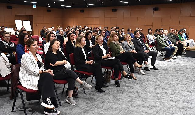 Çanakkale Belediyesinde Toplumsal Cinsiyet Eşitliği Eğitimleri Devam Ediyor.