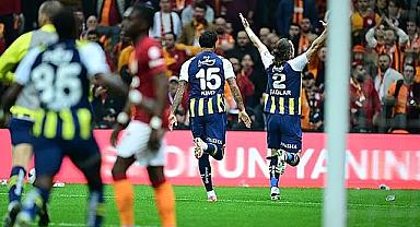 Derbide 3 puan Fenerbahçe'nin