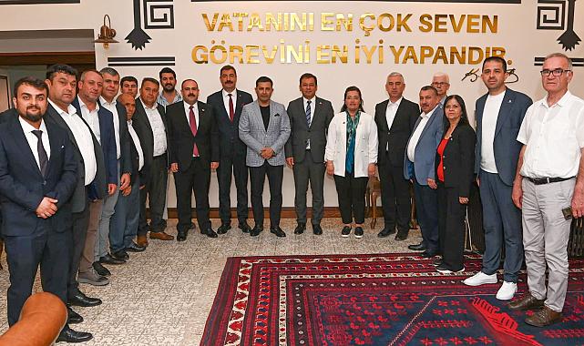 DOĞAL ŞEHİRLER BİRLİĞİ’NİN YENİ BAŞKANI KUŞADASI BELEDİYE BAŞKANI ÖMER GÜNEL OLDU