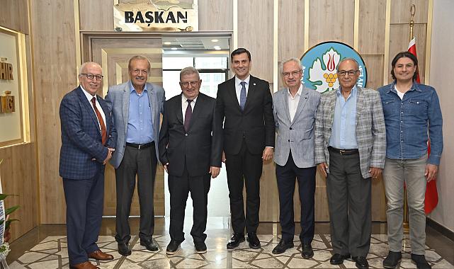 Eski Başkan Zafer Ünal’dan Başkan Zeyrek’e Tebrik Ziyareti