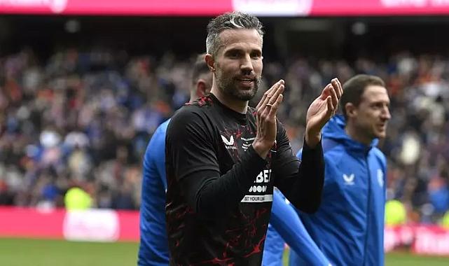Fenerbahçe'nin eski oyuncusu Robin van Persie'nin yeni adresi belli oldu! Kariyerinde bir ilk