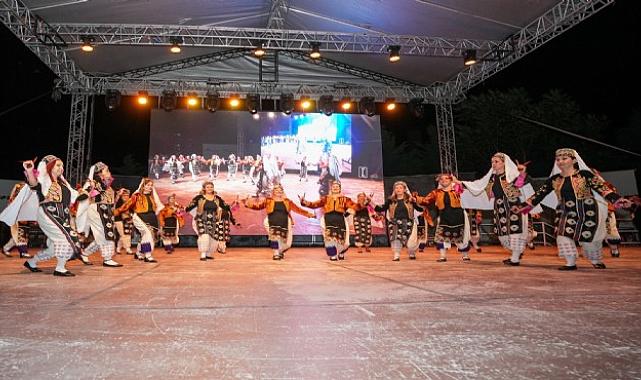 Gaziemir’de halk dansları şöleni!