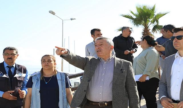 Güzelbahçe&#039;de kaldırım işgali bitti: Cadde yayalara açıldı