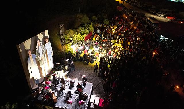 Güzelbahçe&#039;de üç fidan türkülerle anıldı