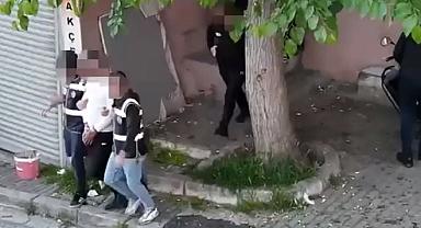 İzmir'de 77 firari 'Çember'e alındı!