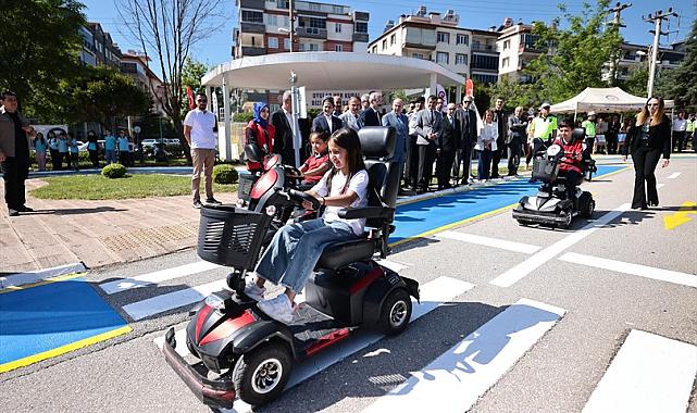 Karayolu Trafik Haftasını çocuklarla kutladılar
