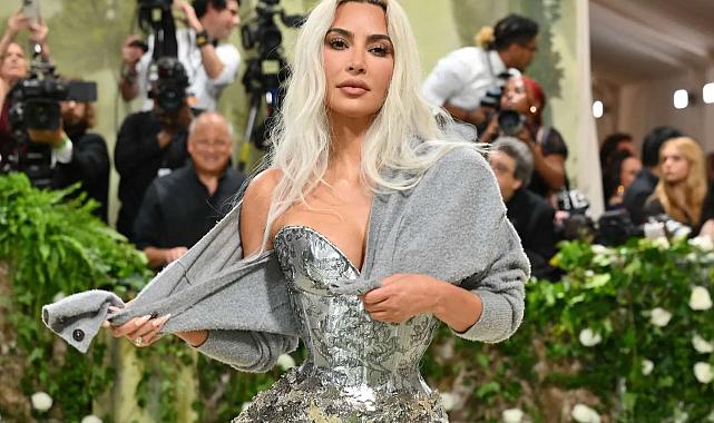 Kim Kardashian'ın Met Gala'da incecik beli şoke etti! Kaburga iddiaları sonrası o detay sosyal medyayı salladı