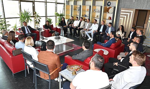 Prof. Dr. Naci Görür ve MAGİAD’tan Başkan Zeyrek’e Ziyaret