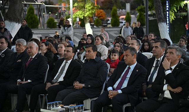 SOMA MADEN ŞEHİTLERİNİN AİLELERİYLE YEMEKTE BİR ARAYA GELİNDİ