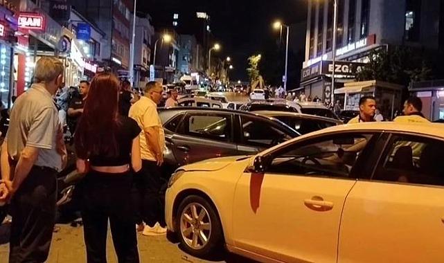 Alkollü sürücü düğün konvoyuna çarptı!