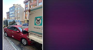 ,İstanbul’da İETT otobüsü park halindeki araçlara çarptı